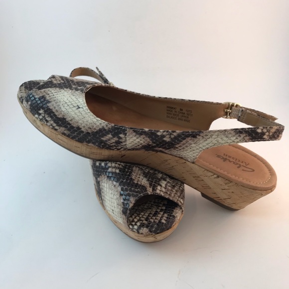 Clarks Artisan Python Wedge Slingbacks - Picture 3 of 8